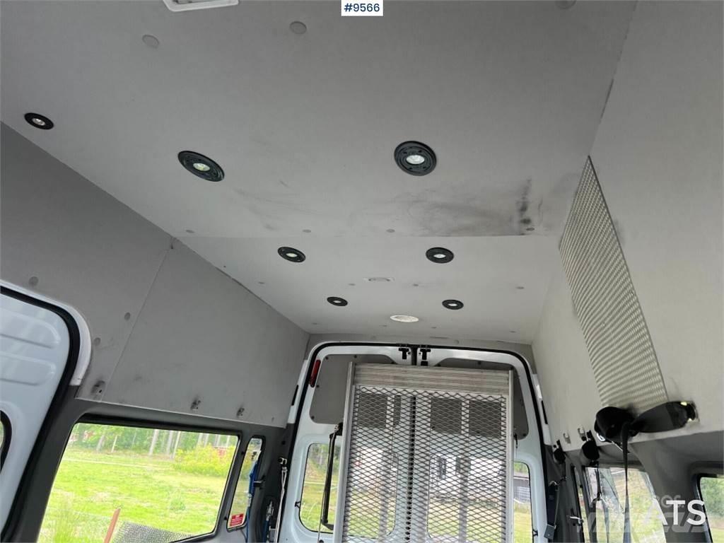 Ford Transit Мікроавтобуси