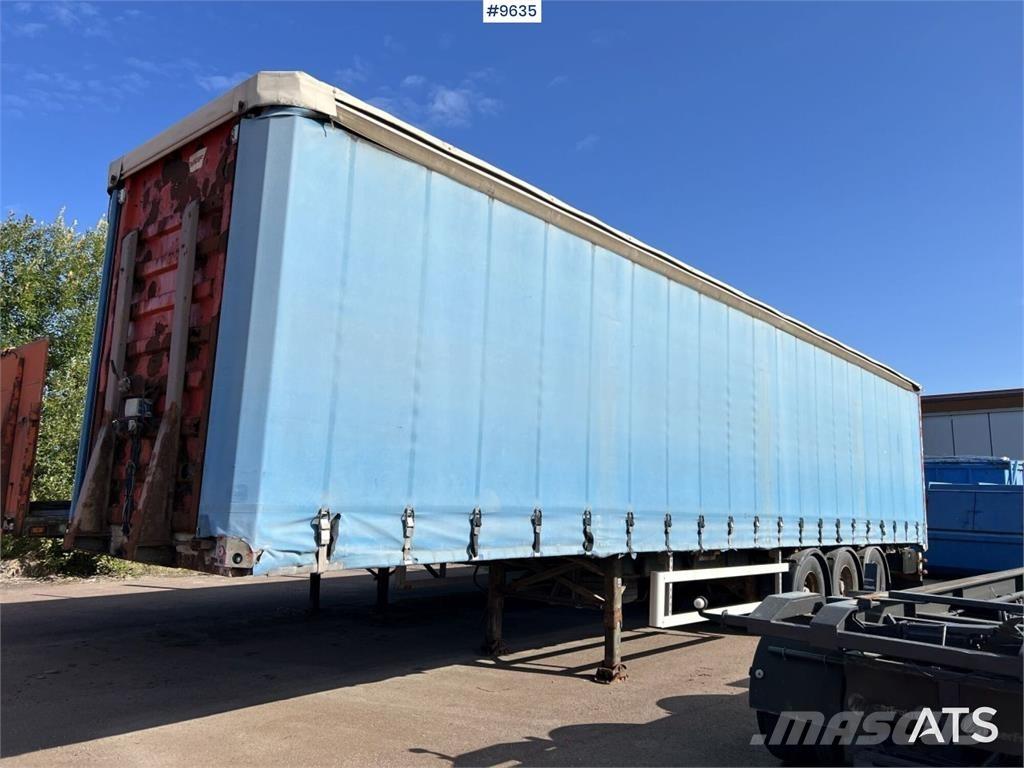 Fruehauf SS136/P3S Тентовані напівпричепи