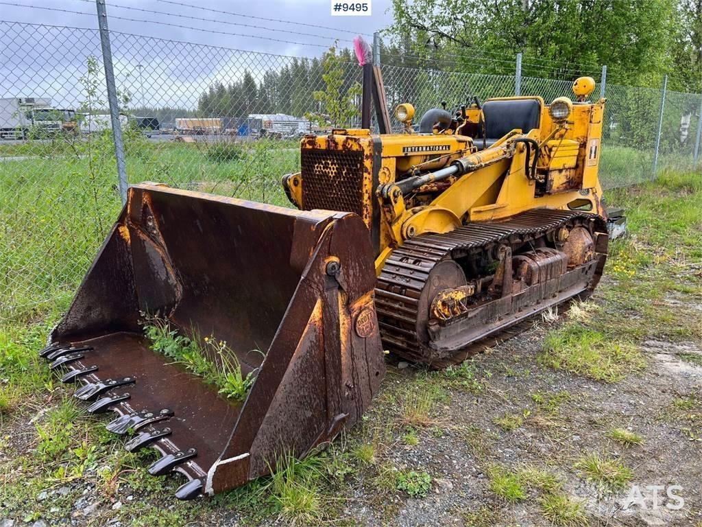 International L125 Гусеничні бульдозери