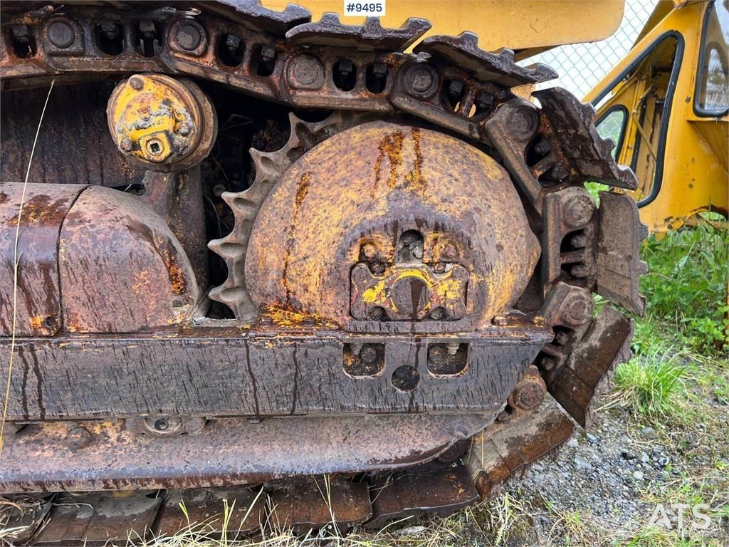International L125 Гусеничні бульдозери