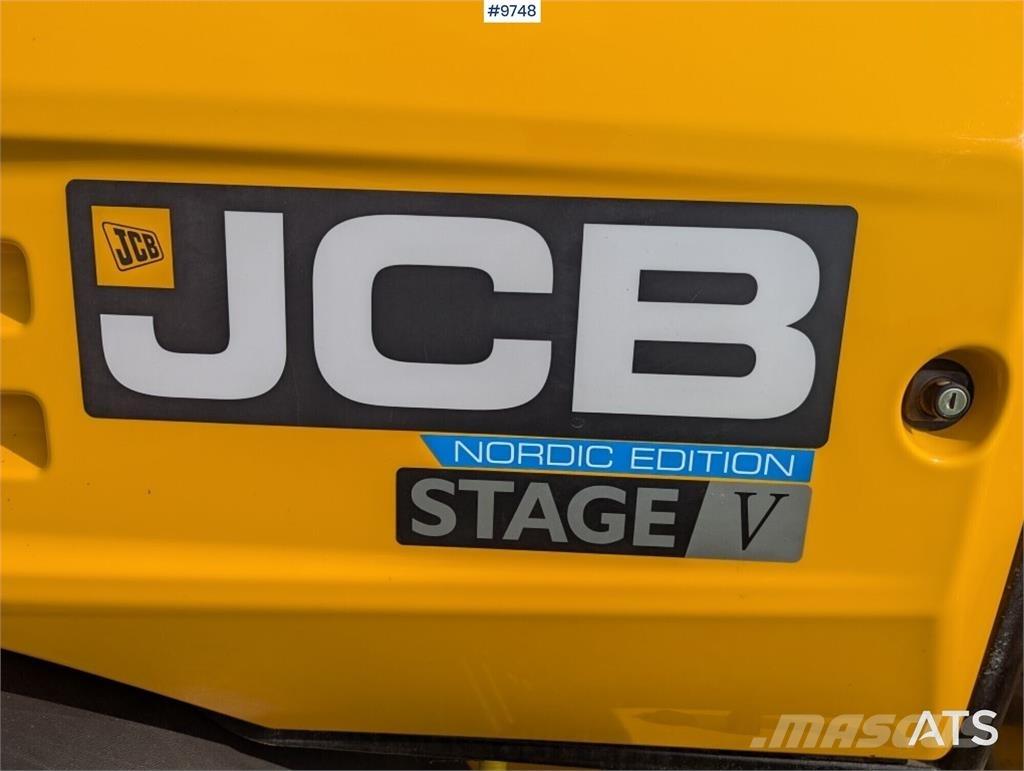 JCB 409 Фронтальні навантажувачі