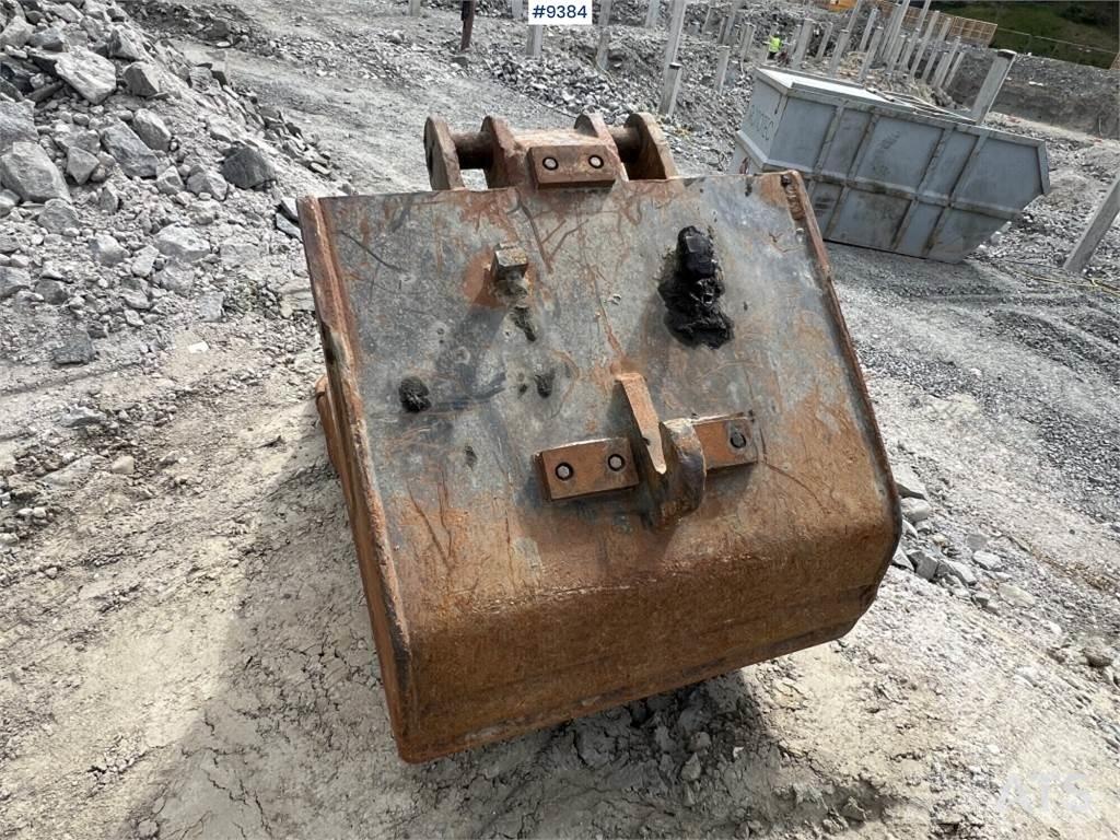 Komatsu PC210LC-8 Гусеничні екскаватори