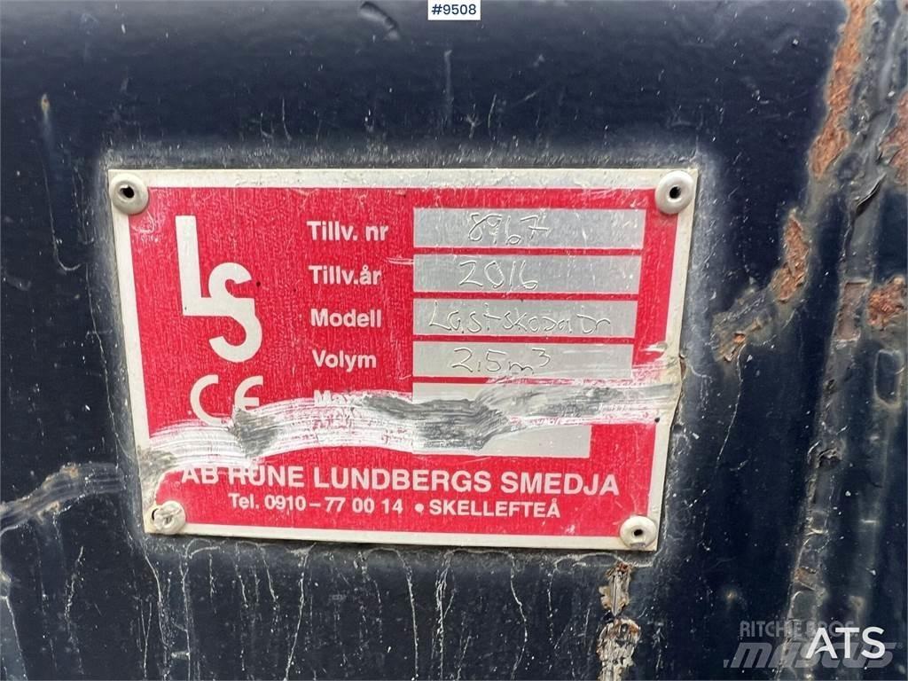 LS okänd Ковші