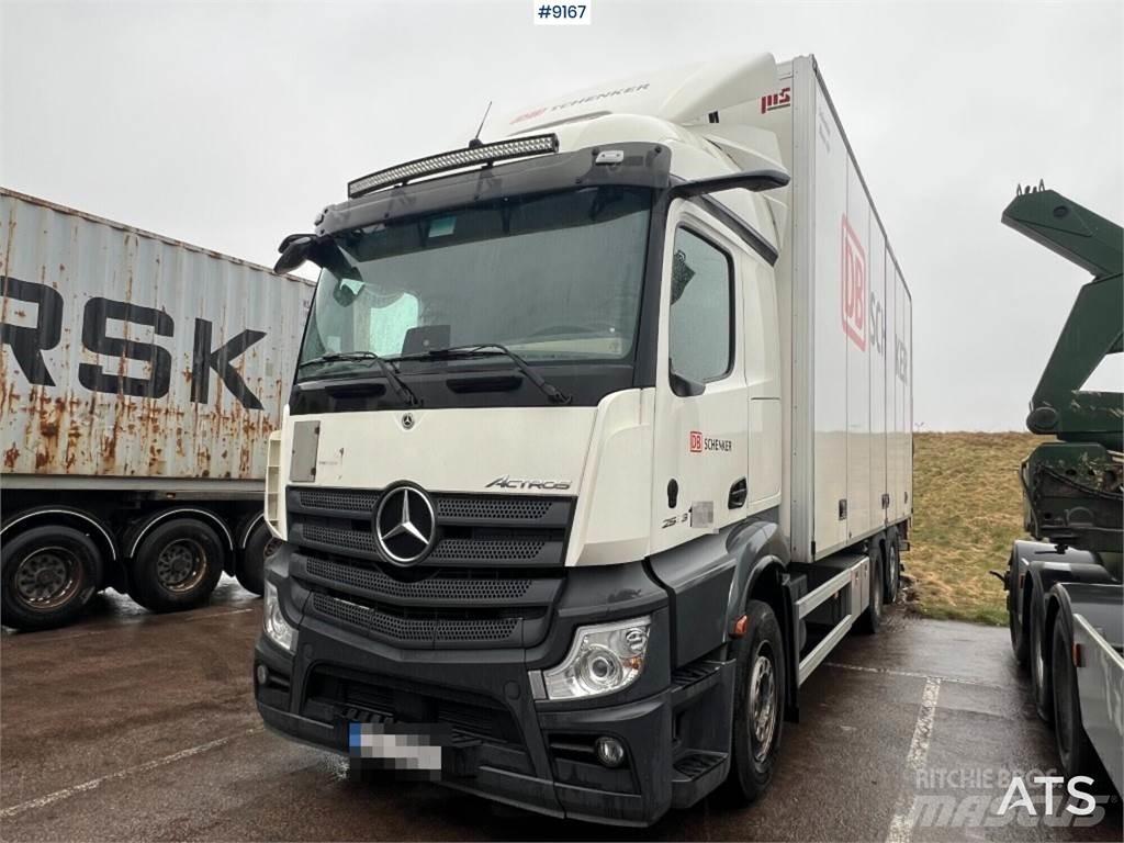 Mercedes-Benz Actros Фургони