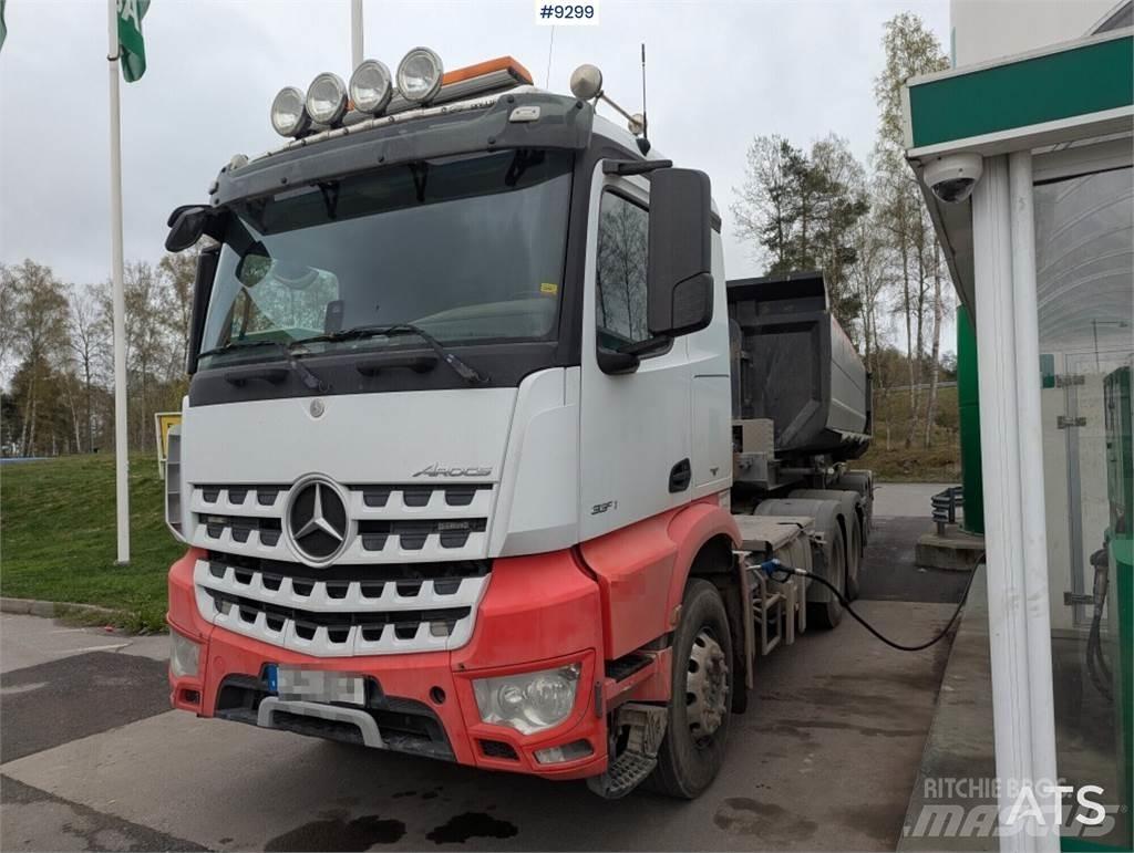 Mercedes-Benz Arocs Тягачі