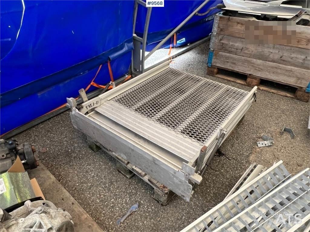 Ramp U-lift Навантажувальне обладнання