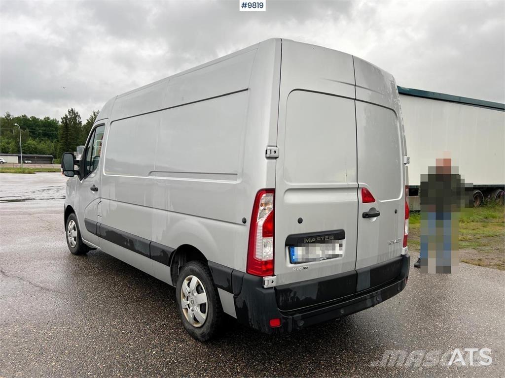 Renault Master Фургони
