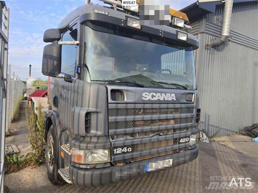 Scania P124 Вантажівки з гаковим підйомом