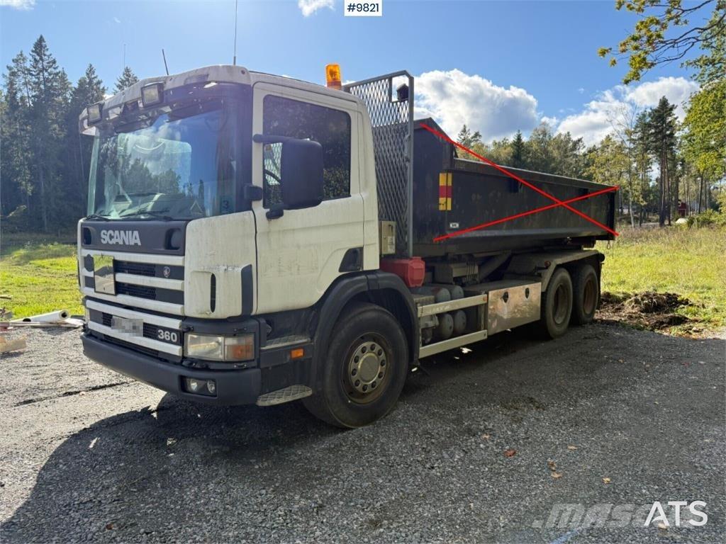 Scania P124GB Вантажівки з гаковим підйомом