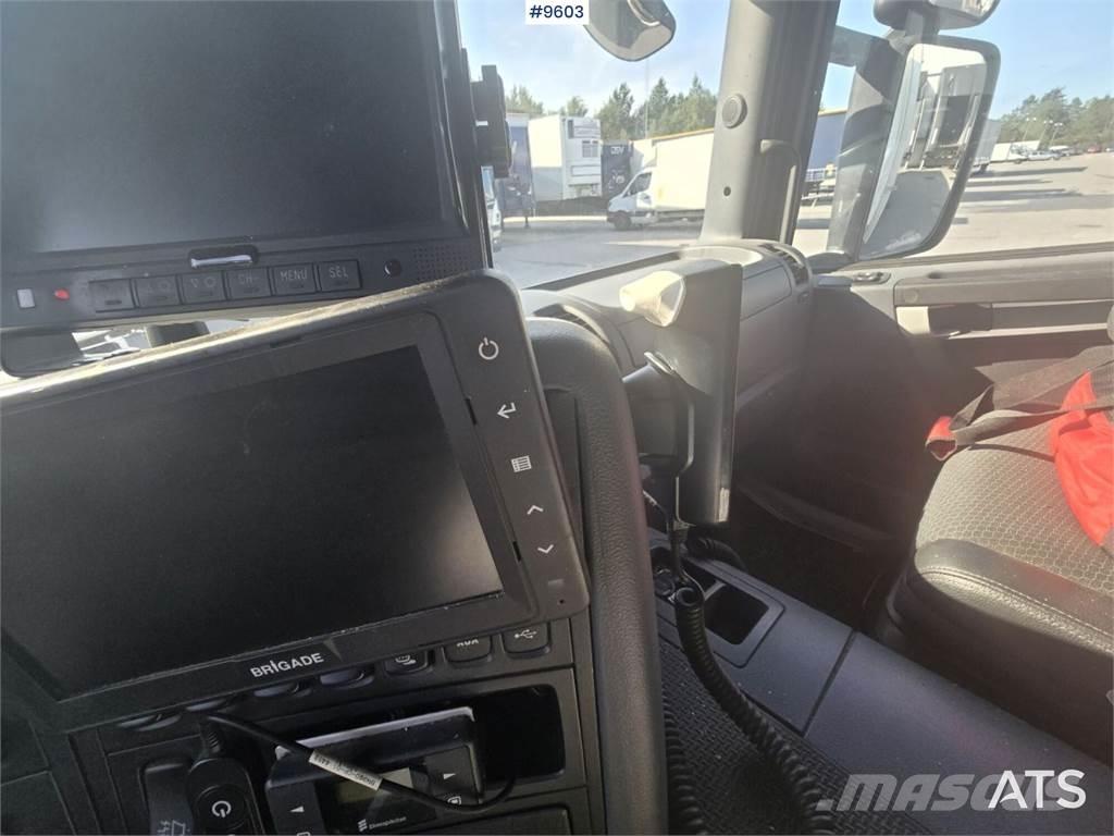 Scania P280 Skåpbil Фургони