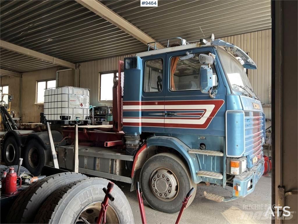 Scania R143 Вантажівки з гаковим підйомом