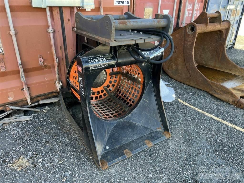  Siktskopa CAT307 Асфальтовкладачі