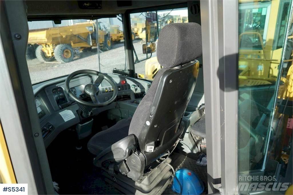Volvo A35D 6x6 Зчленовані самоскиди