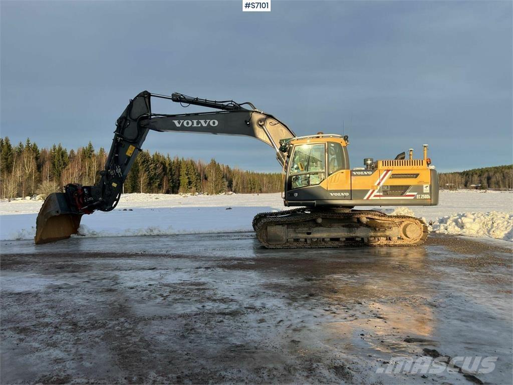Volvo EC250DL Гусеничні екскаватори