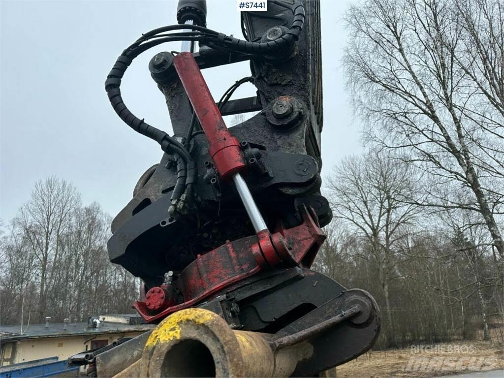 Volvo EC300DL Гусеничні екскаватори