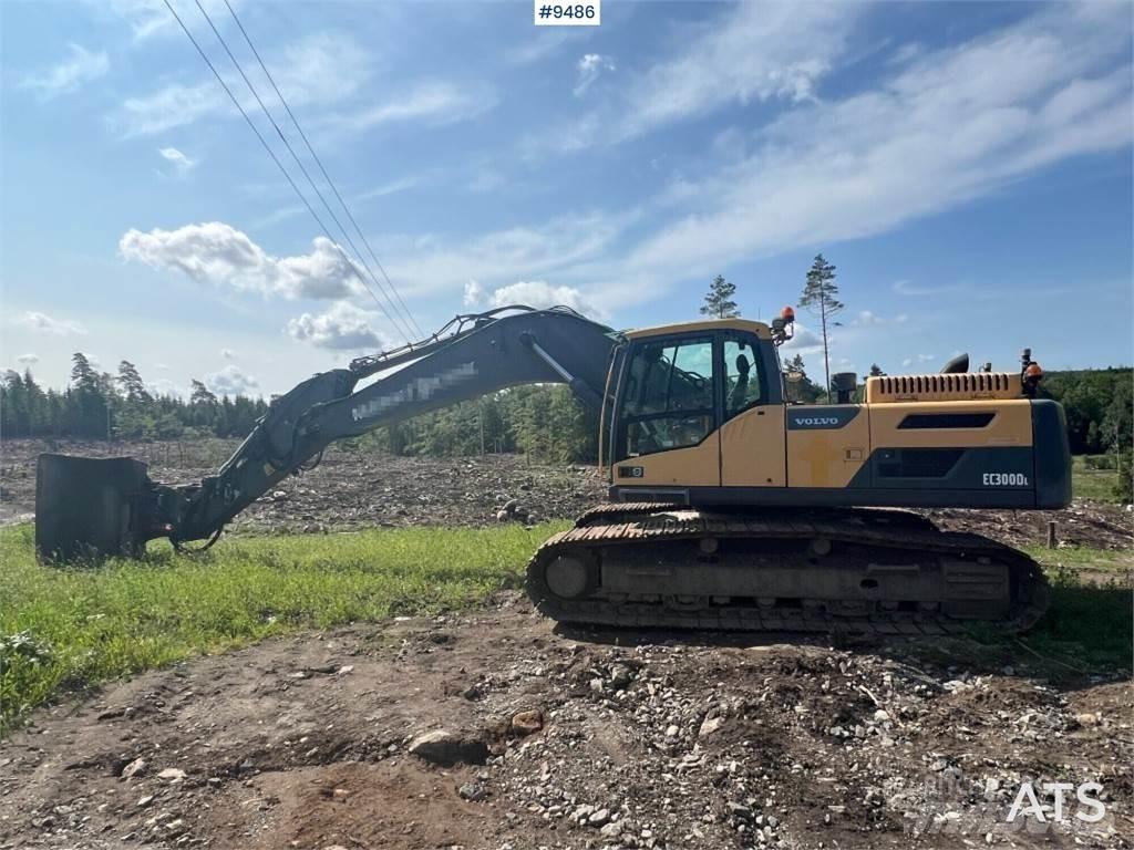 Volvo EC300DL Гусеничні екскаватори