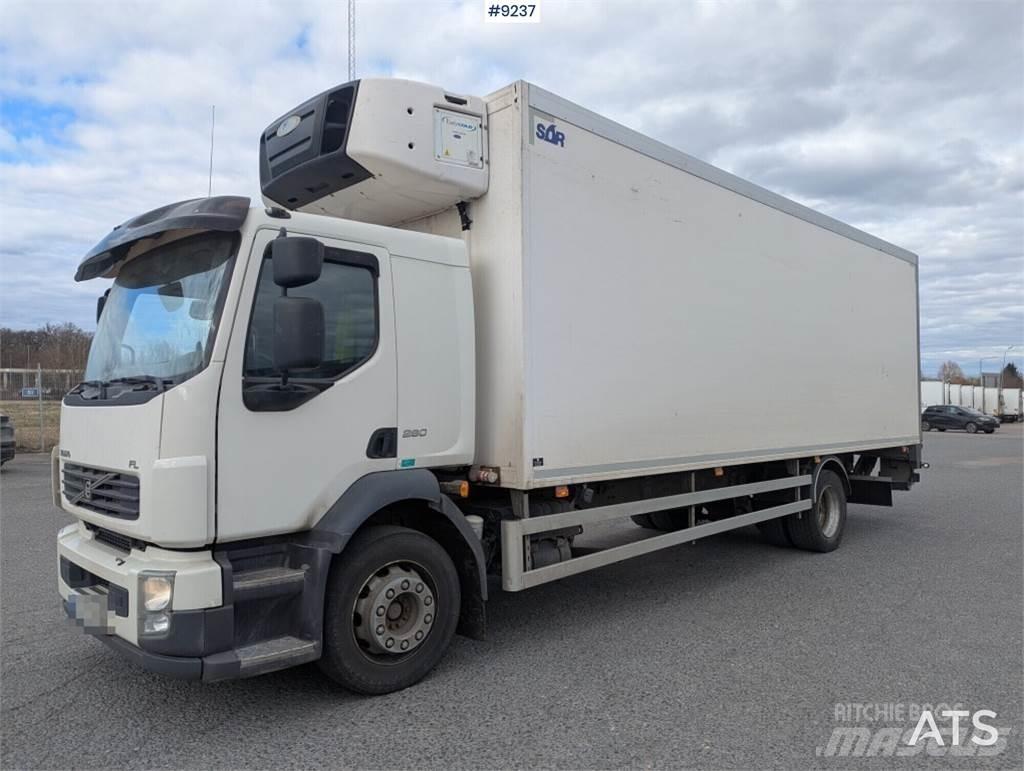 Volvo FL 4*2 Контейнери-рефрижератори