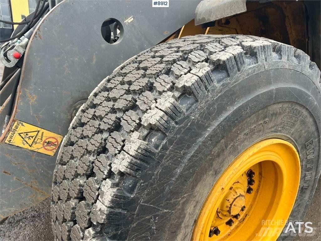 Volvo L110E Фронтальні навантажувачі