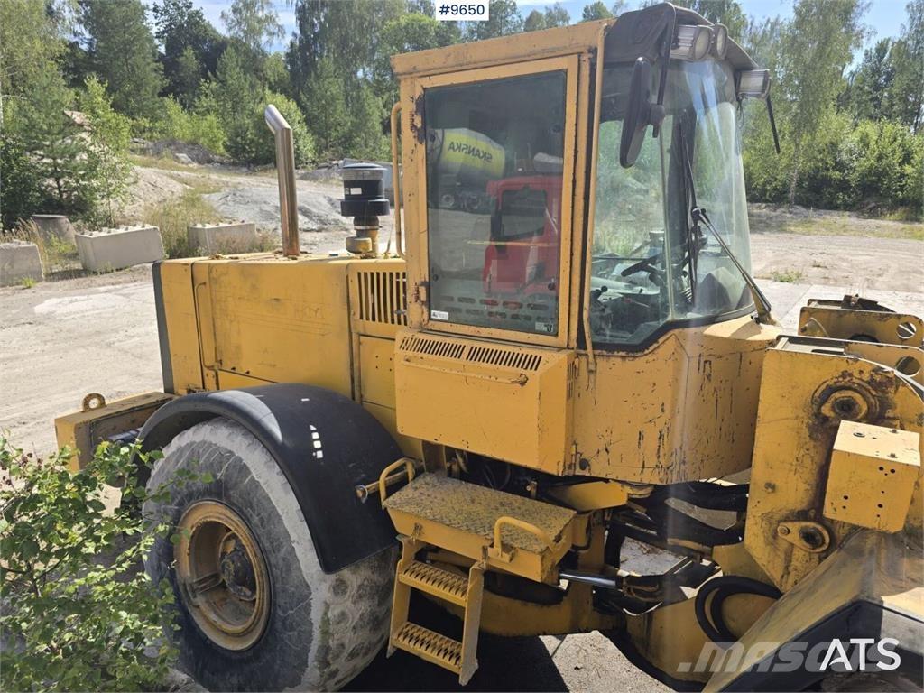 Volvo L120 Колісні бульдозери