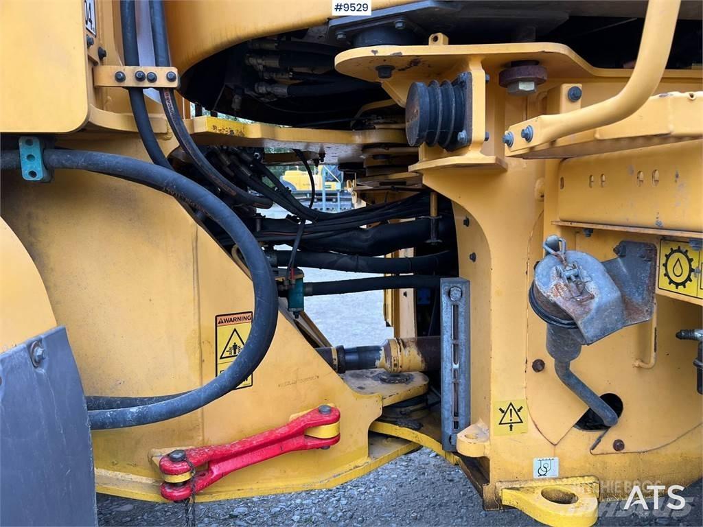 Volvo L60F Фронтальні навантажувачі