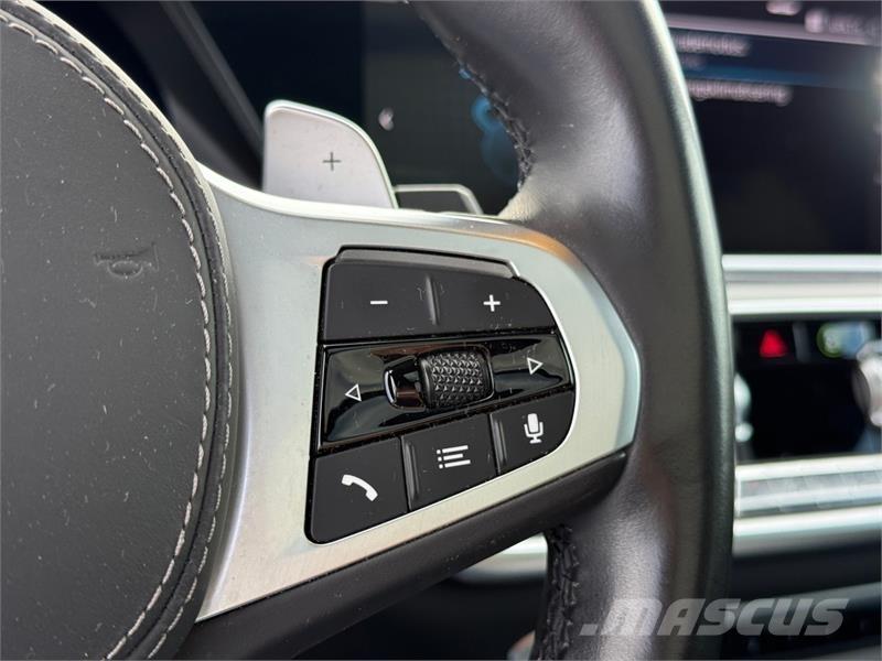 BMW X5 Автомобілі