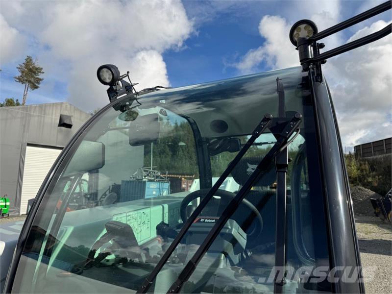 Bobcat PF4 Телескопічні навантажувачі