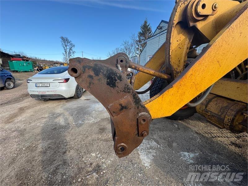 CAT 938G Фронтальні навантажувачі