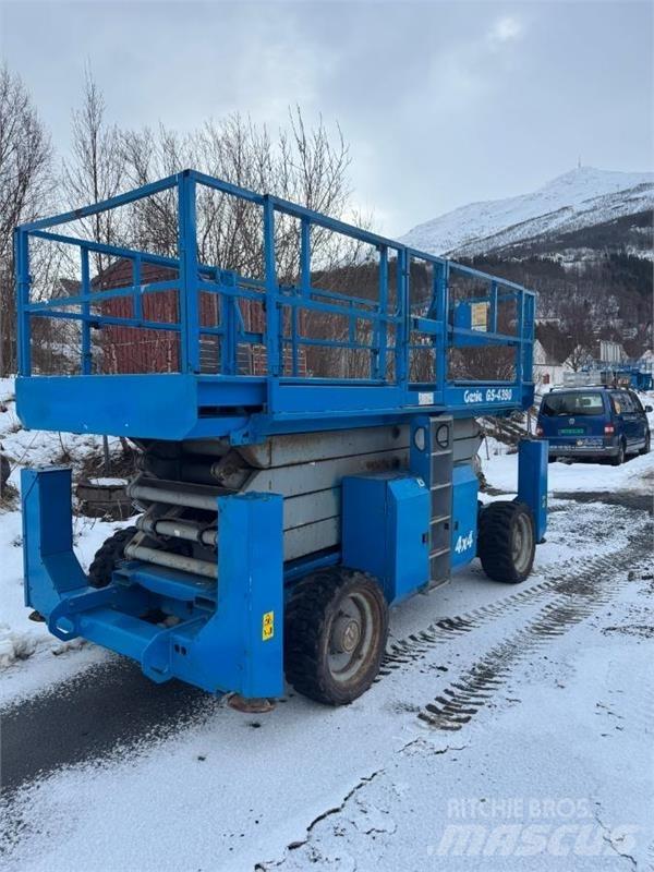 Genie 4390 Підйомники-ножиці