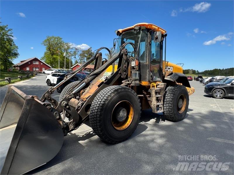 JCB 416k Фронтальні навантажувачі