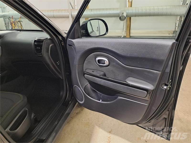 Kia Soul Автомобілі