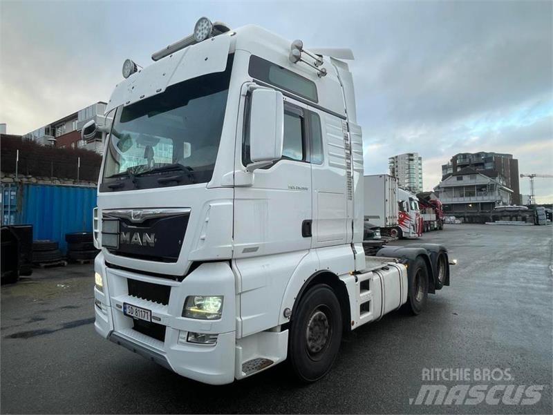 MAN TGX Тягачі