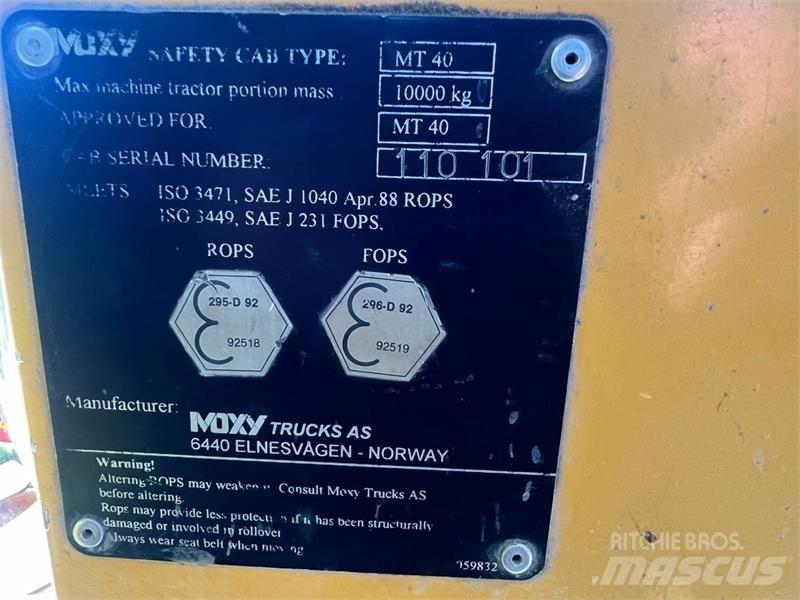 Moxy MT40 Міні самоскиди