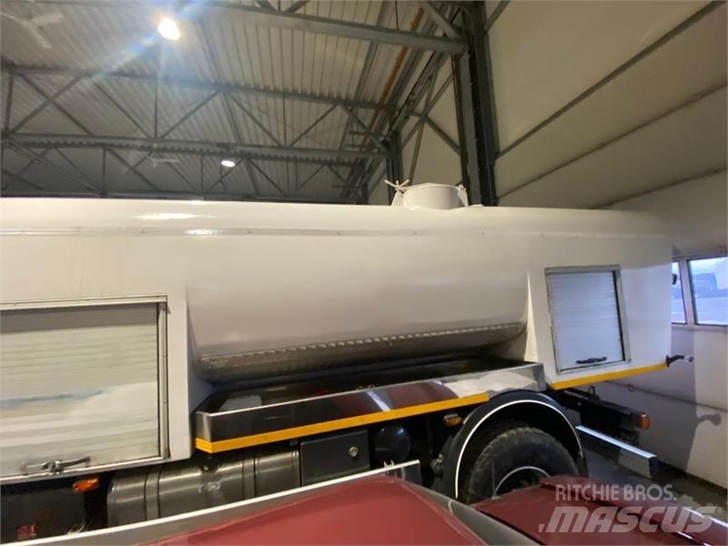 Scania Wb Вантажівки / спеціальні