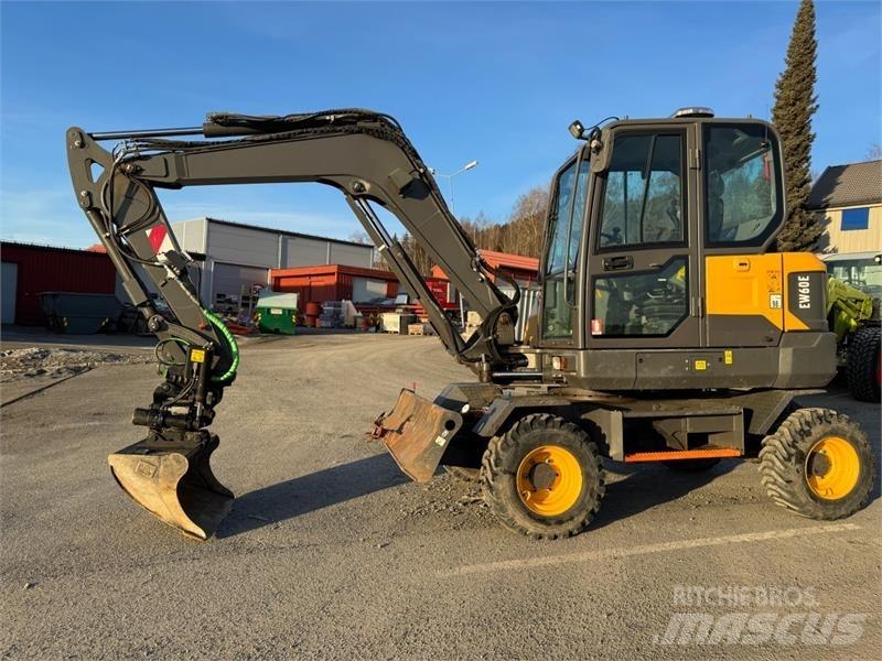 Volvo EW60E Гусеничні екскаватори