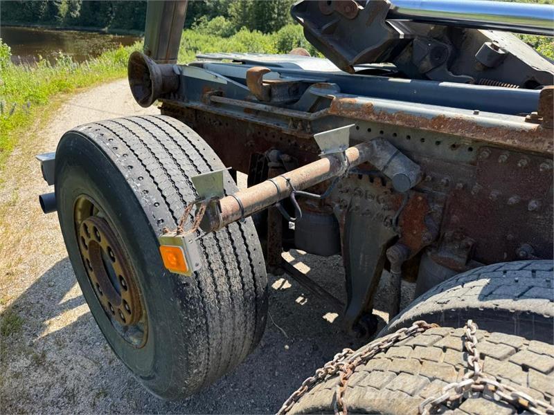 Volvo FH Вантажівки з гаковим підйомом