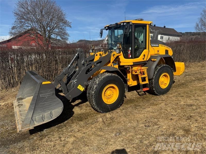 Volvo L70H Фронтальні навантажувачі