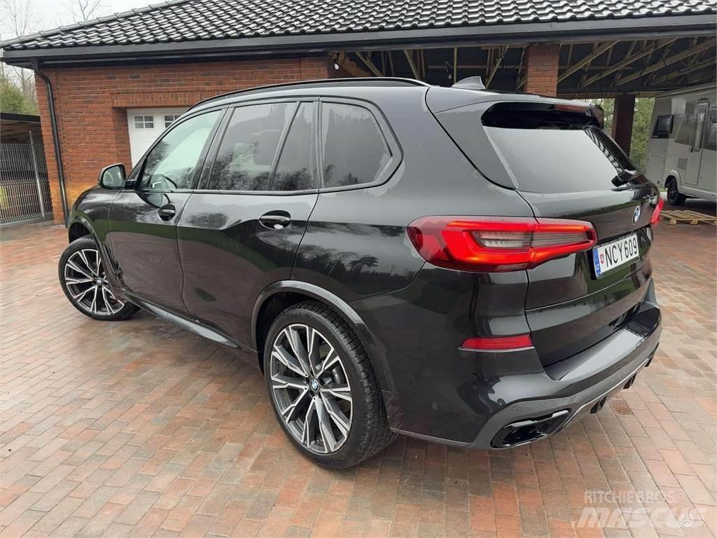 BMW  Автомобілі