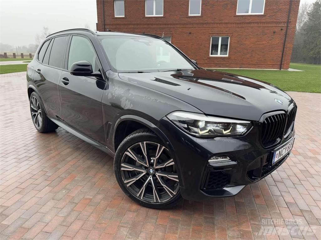 BMW  Автомобілі