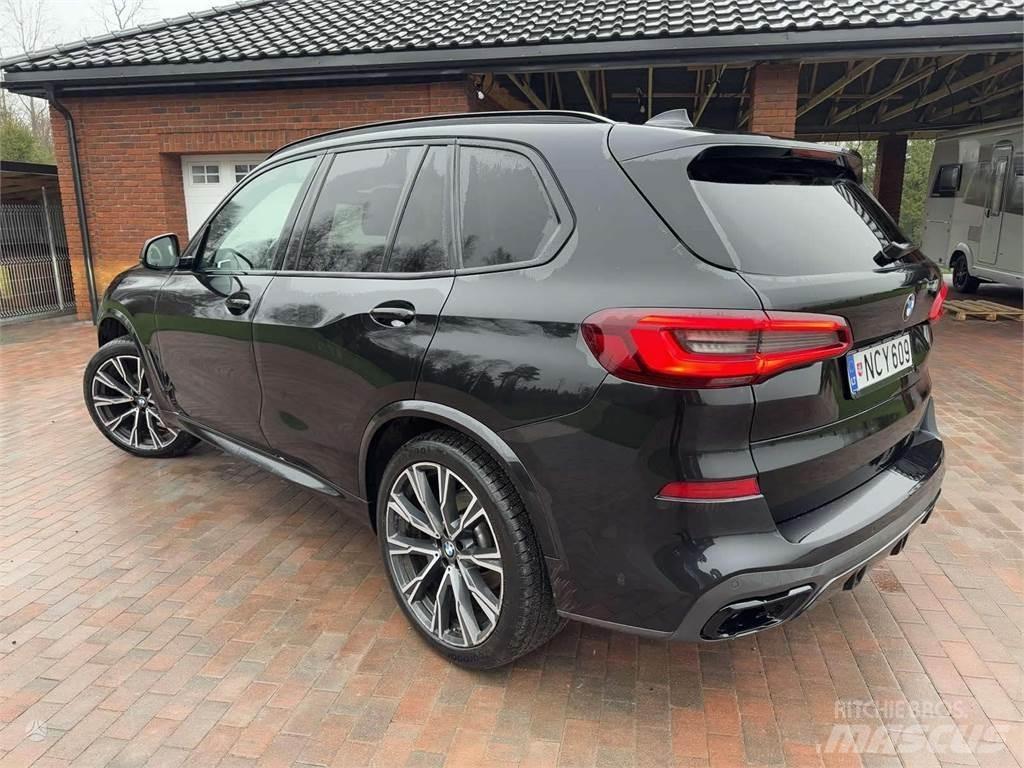 BMW  Автомобілі