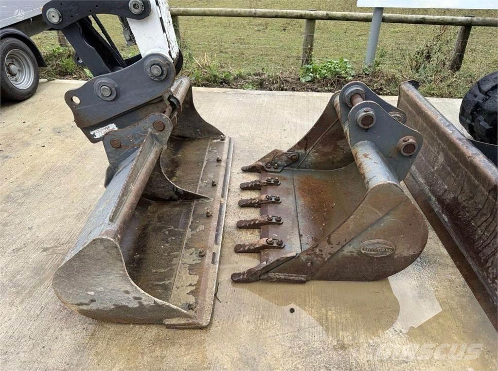 Bobcat E55 Гусеничні екскаватори