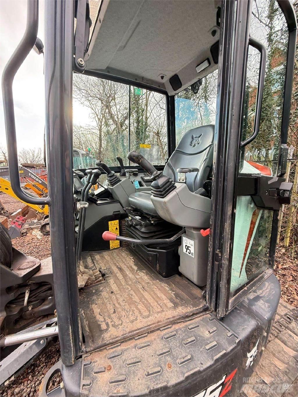 Bobcat E55z Гусеничні екскаватори