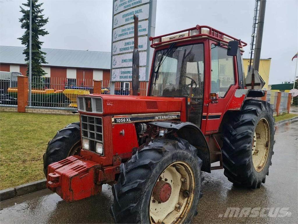 Case IH 1056 XL Трактори