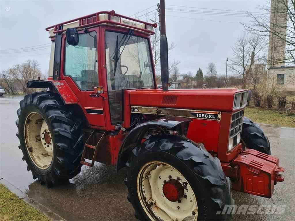 Case IH 1056 XL Трактори