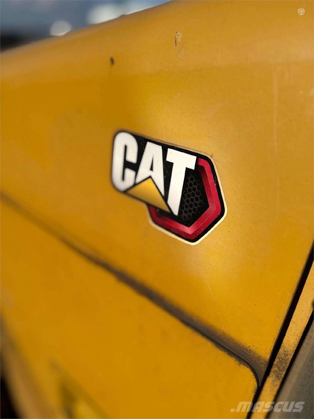 CAT D5 K Гусеничні бульдозери