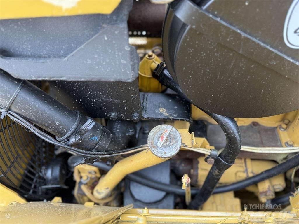 CAT D5H LGP Гусеничні бульдозери
