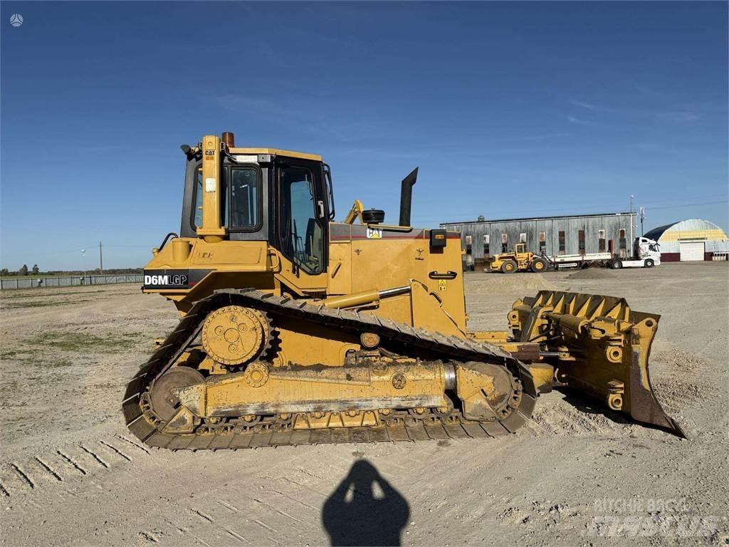 CAT D6M LGP Гусеничні бульдозери