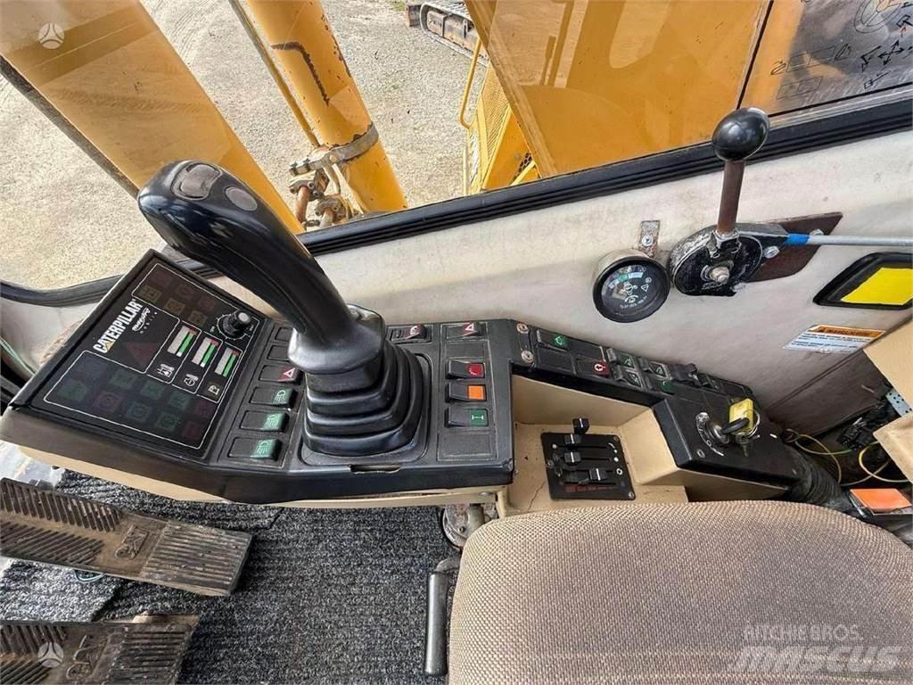 CAT M 315 Колісні екскаватори