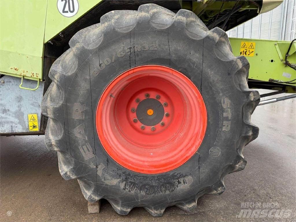 CLAAS LEXION 460 Зернозбиральні комбайни