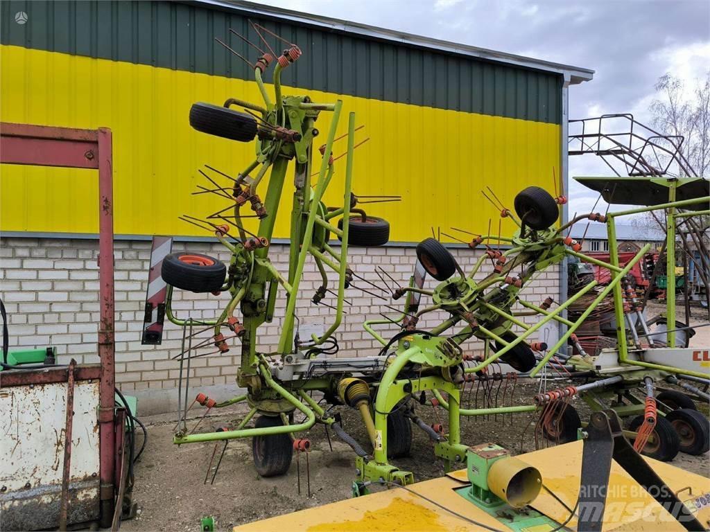 CLAAS VOLTO 870 Граблі і сінозворушувачі
