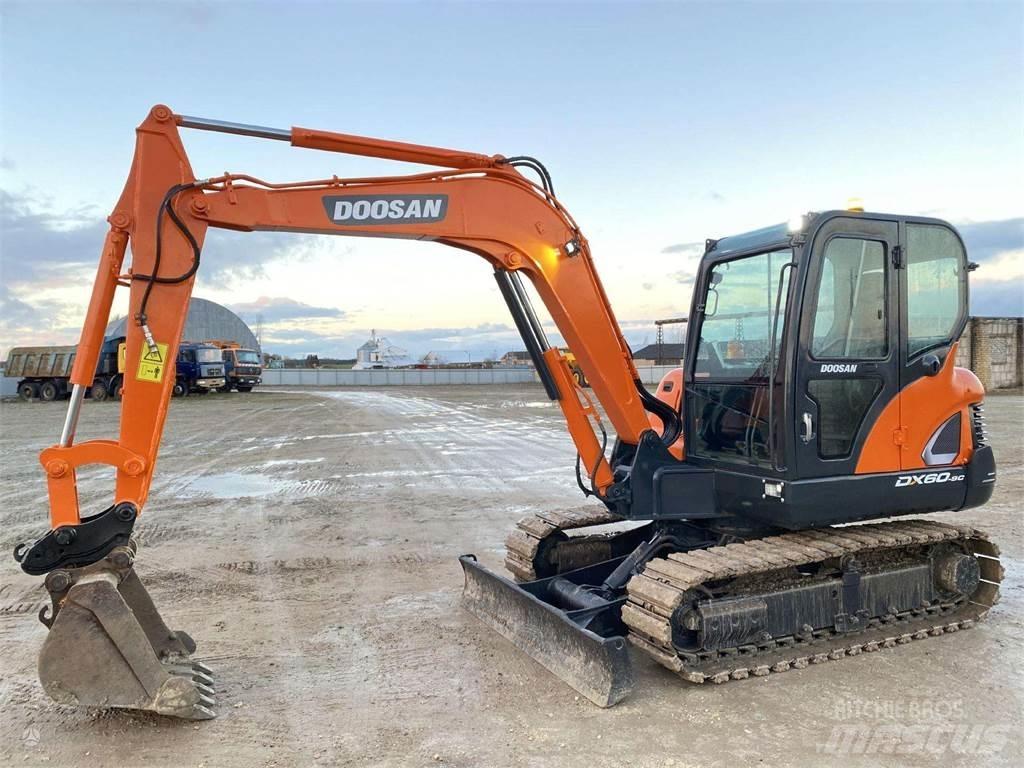 Doosan DX 60 C Міні-екскаватори < 7т